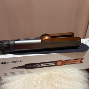 Dyson Airstrait Straightener